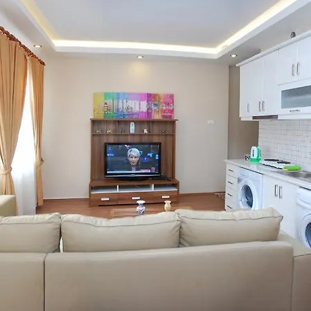 Ali's Apartment